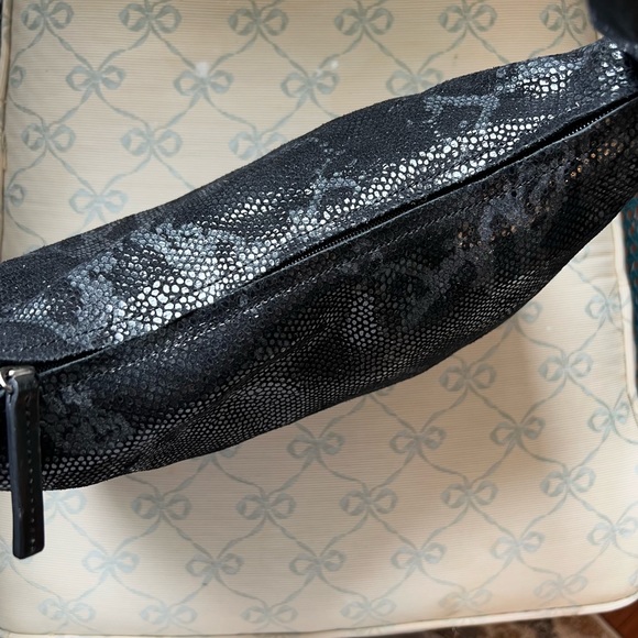 SABINA Genuine Leather Snake Texture Bag - Picture 6 of 14